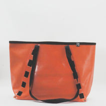 The Lorry Shopper      TB-0026